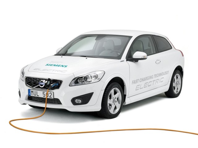Volvo Cars and Siemens electrified cars (2).jpg